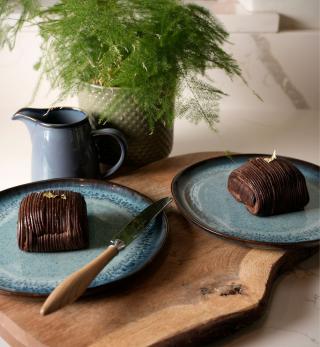 Chocolate layered pastry